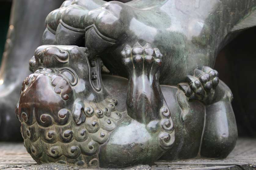 Statue at the Summer Palace, Beijing.