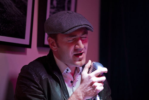 Beijing nightlife, singer at Modernista.