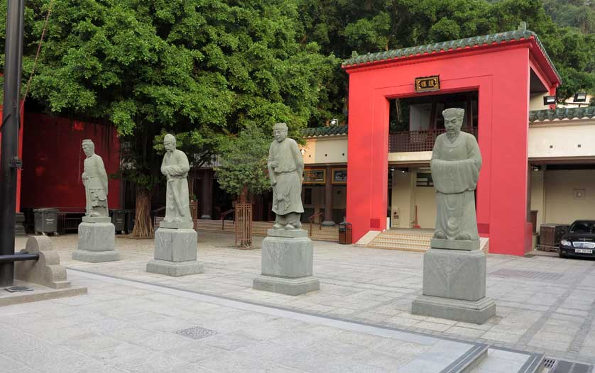 Che Kung Temple is popular at Chinese New Year.