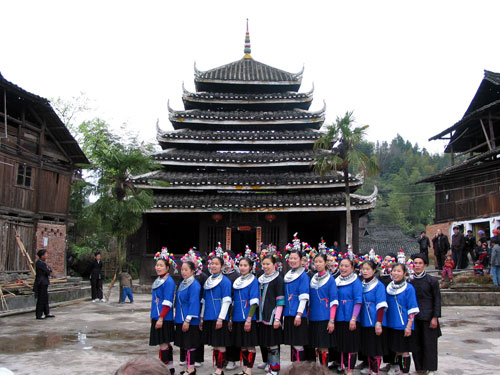 Naxi women singers, Guangxi Autonomous Region, China