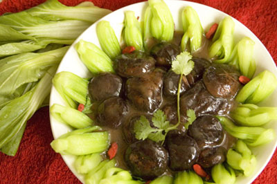 Chinese greens with mushroom.