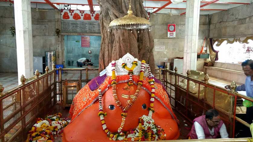 Nagpur temple. Religious Places That You Can Visit In Nagpur.
