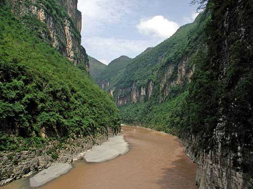 Cruising the Yangtze River, China